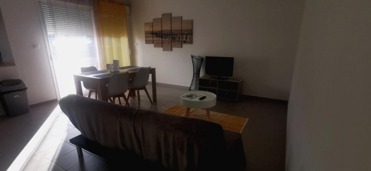 Appartement T2 Accessible Pmr Avec Terrasse Et Garage Onet-le-Chateau Экстерьер фото